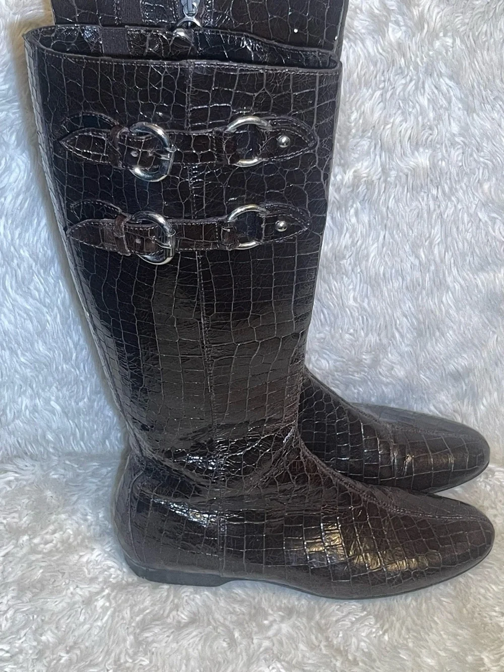 Donald J.pliner Dory women’s brown Croc-Embossed Knee-High Buckle Boots size 9